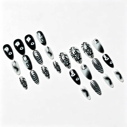 Künstlerisches von Halloween inspiriertes Nageldesign-Set