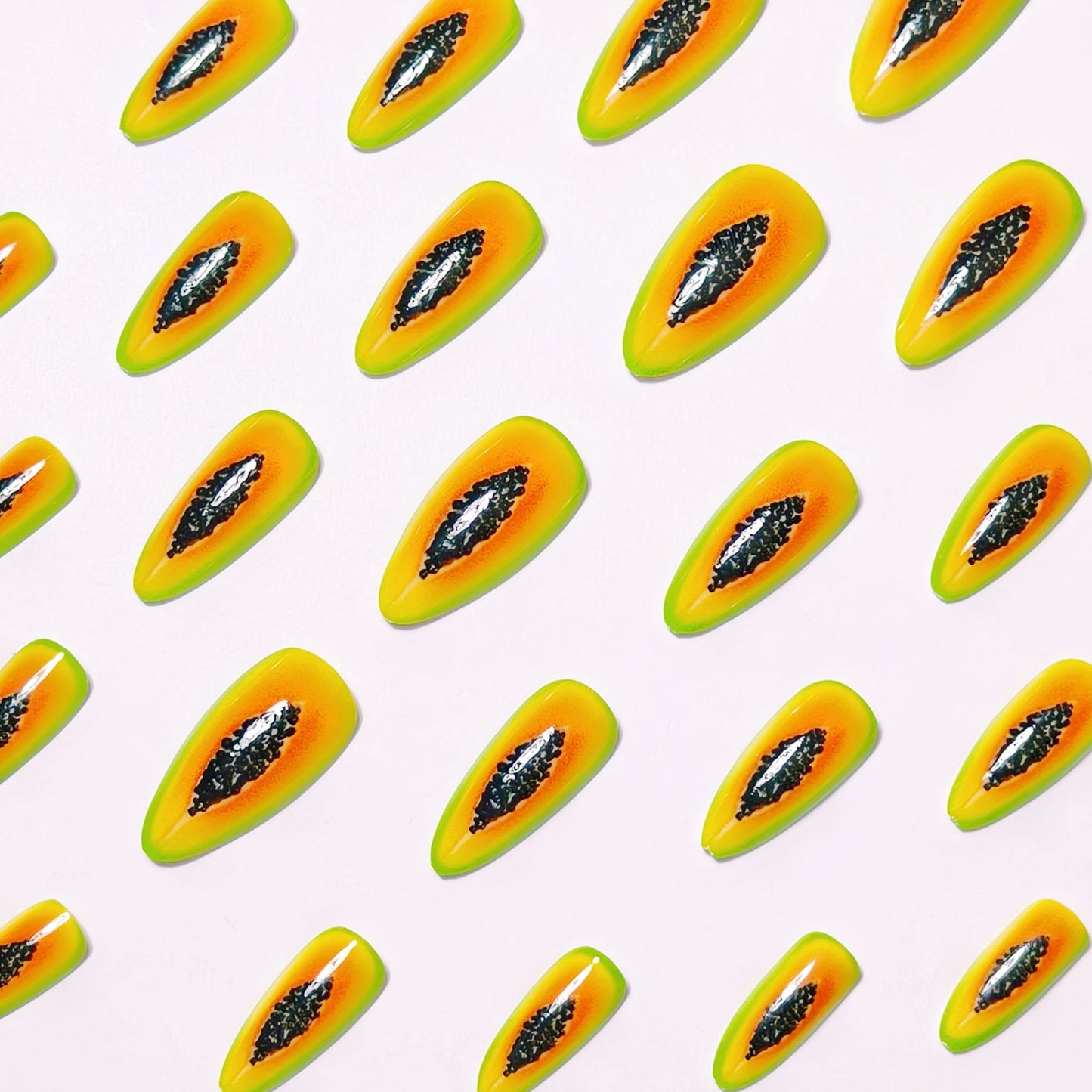 Kunstnägel Im Exotischen Papaya-Design Brehn