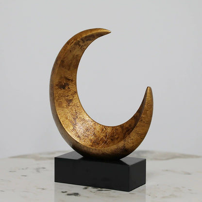 Dekorative Halbmondskulptur