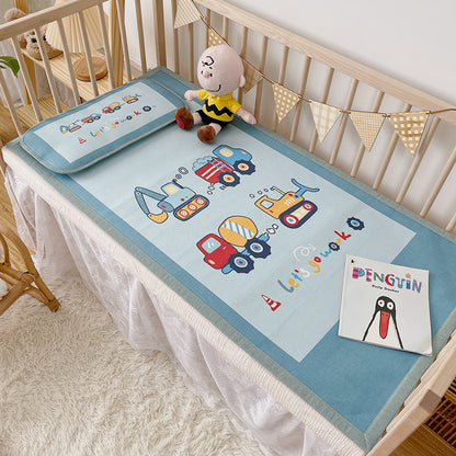 Gepolsterte Baby-Krippenauflage mit Gute‑Nacht-Print, rutschfester Unterseite und abwischbarem Bezug