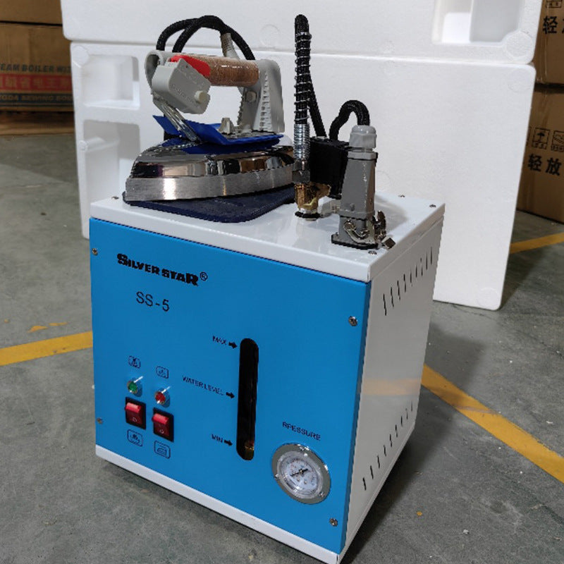 Professioneller Kleiderdampfer Brehn
