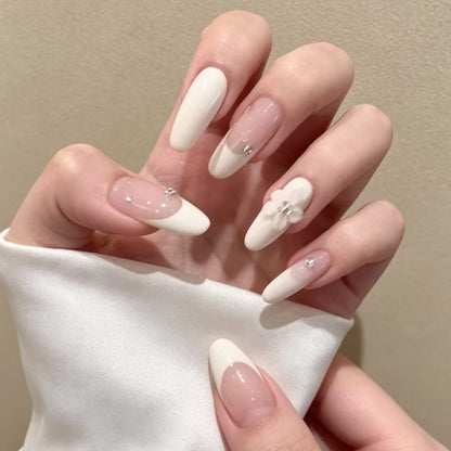 Florale dekorative Nagelverlängerungen