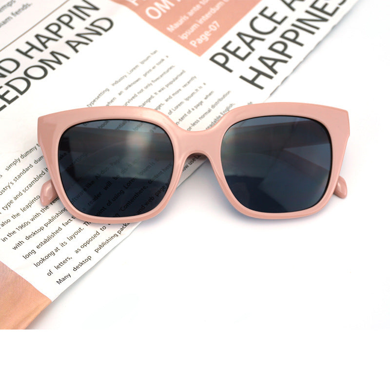Damen Modische oversized Sonnenbrille mit markantem Rahmen Brehn