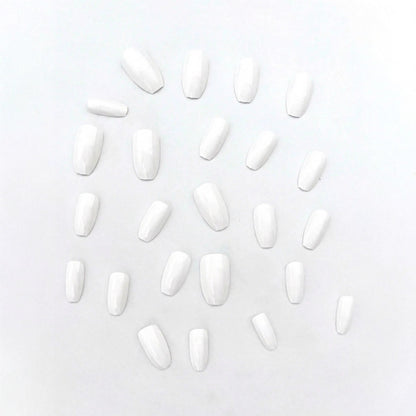 Kunstnägel mit elegantem Hochglanz-Finish Brehn