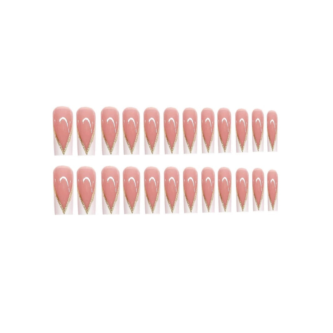 Elegantes französisches Tipp-Press-On-Nail-Design Brehn