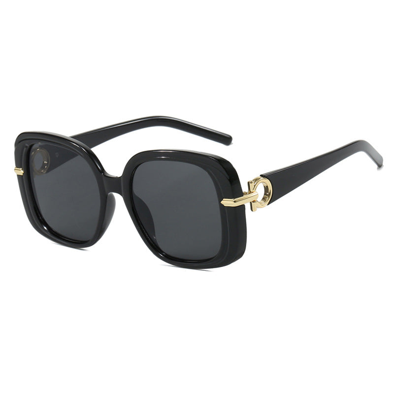 Damen quadratische Sonnenbrille mit luxuriösem Metallakzent Brehn