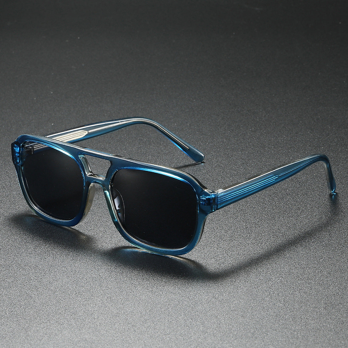 Damen modische Sonnenbrille im eleganten, kantigen Design Brehn