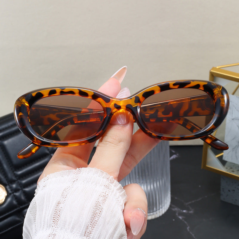 Damen modische Sonnenbrille mit ovalem Design und UV-Schutz Brehn