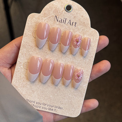 Eleganter Floral Press-On Nagelset Brehn