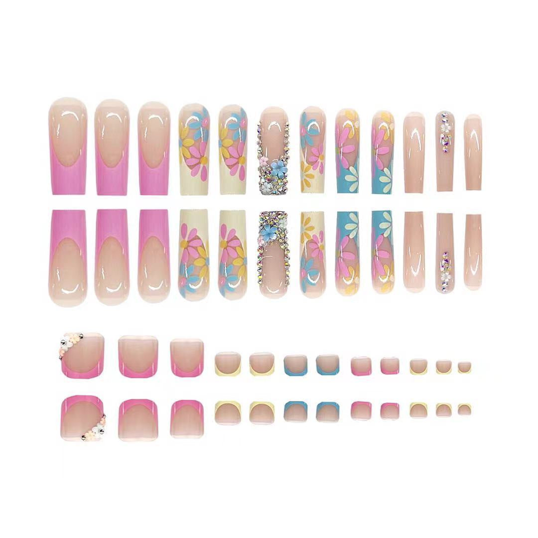 Florale Verzierte Press-On Nagel Set Brehn