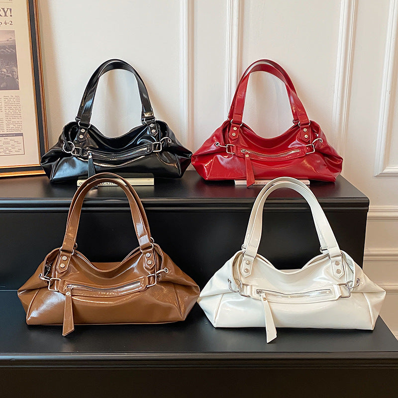 Schlanke Ledertasche