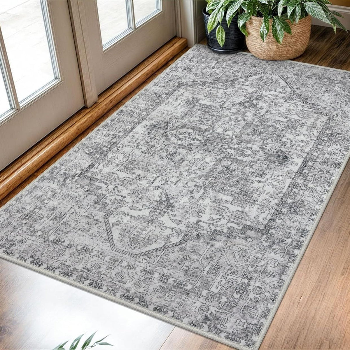 Eleganter vom Vintage inspirierten Teppich