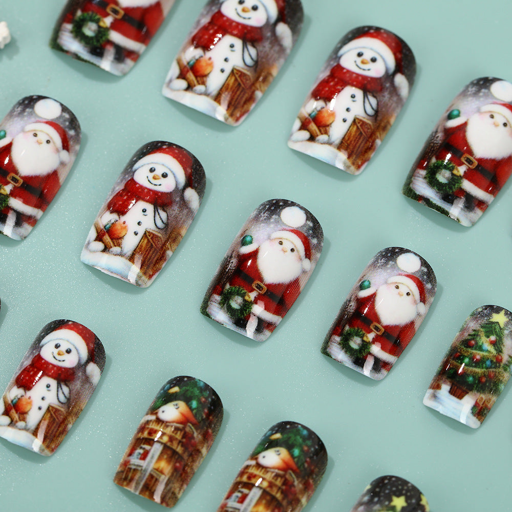 Festliche Kunstnägel mit Weihnachtsmotiven Brehn