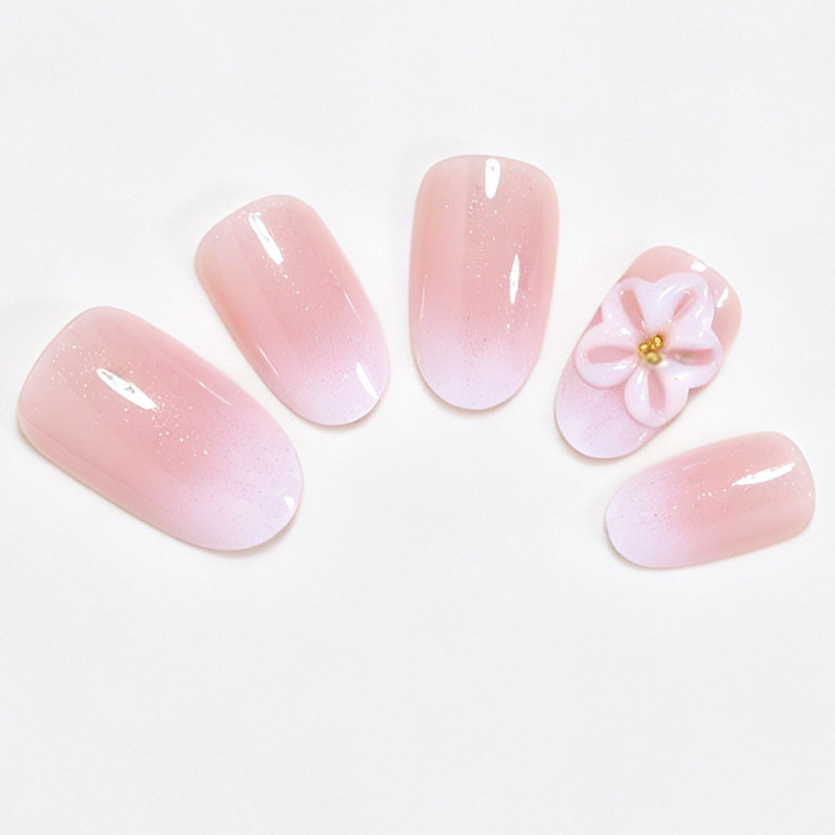 Elegante florale Nagelkunst Brehn