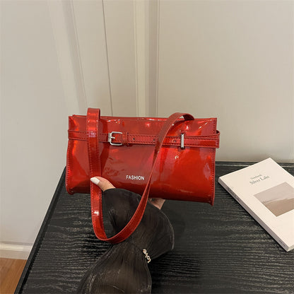 Elegante Handtasche aus Lackleder