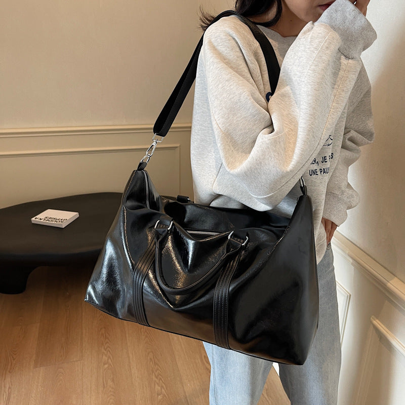 Elegante Reisetasche Aus Hochwertigem Kunstleder Brehn