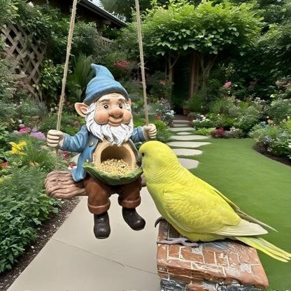 Gartenwichtel auf Schaukel Brehn
