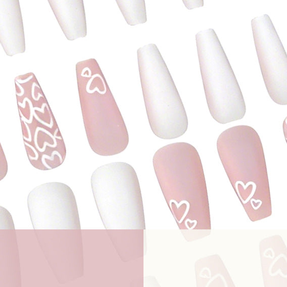 Herz-verzierte Gel-Nagelkunstverlängerungen Brehn