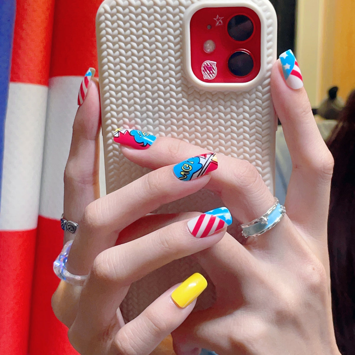 Verspieltes Cartoon-Themen Press-On Nagelset