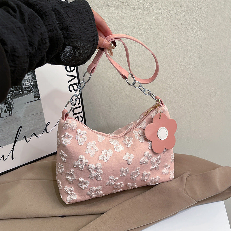 WoStylish Hobo-Handtasche mit floralem Charm Brehn