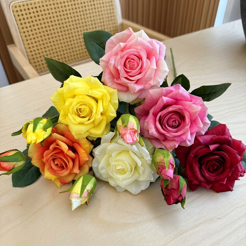 Realistische Künstliche Rosen Blumenarrangement