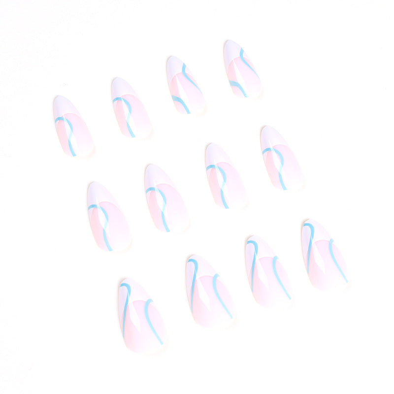 Kunstvolle Nagelverlängerungen im eleganten Design mit farbenfrohen Akzenten Brehn