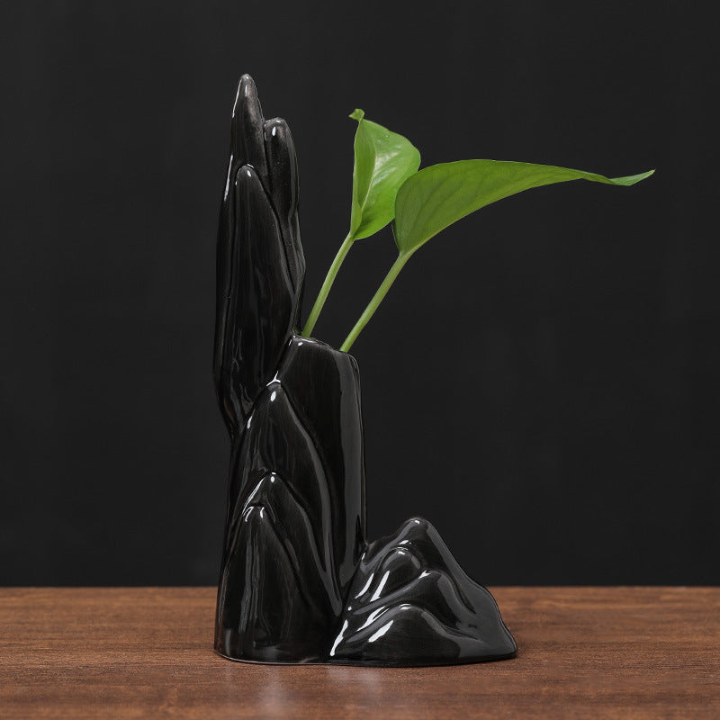 Künstlerische bergförmige Vase