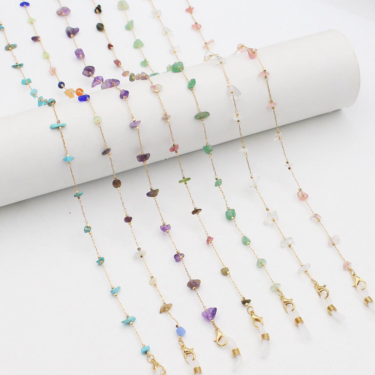 Elegante mit Kristallen verzierte Brillenkette Brehn