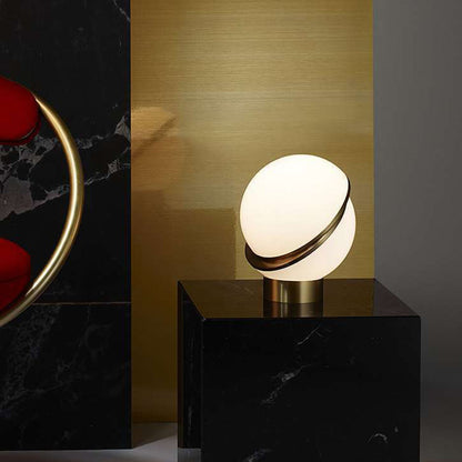 Moderne Schreibtischlampe mit orbitalem Design