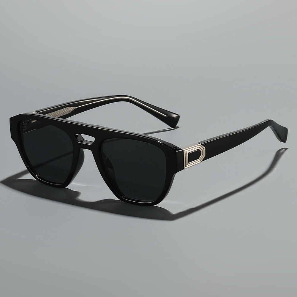 Damen Designer-Sonnenbrille mit modernem, kantigem Rahmen und Farbverlauf Brehn