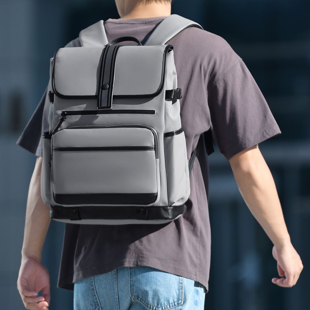 Moderner Alltagsrucksack mit Vielseitigem Fächersystem Brehn