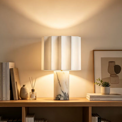 Kreative Tischlampe