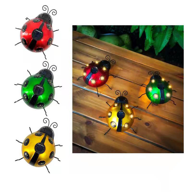 Dekorative solarbetriebene Metall-Marienkäfer-Gartenlichter mit warmen LED-Akzenten Brehn