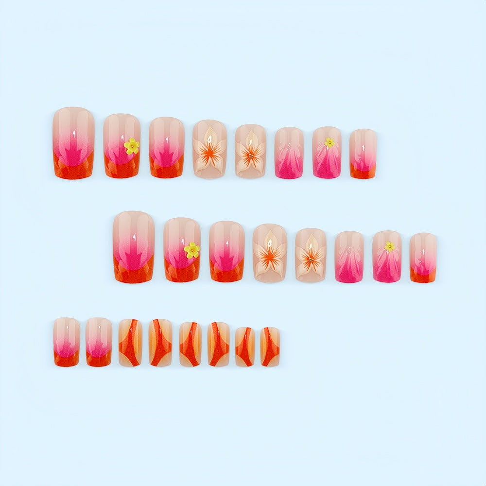 Kreatives Kunstnagelset mit floralen und Ombre-Designs Brehn