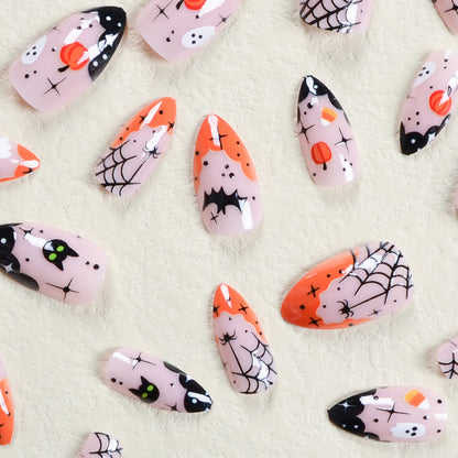 Halloween Kunstnagelset mit gruseligen Motiven und detailreichen Verzierungen Brehn
