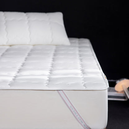Box-Quilted Matratzenauflage Protector mit elastischem Rock und hypoallergenem Faserfüllung