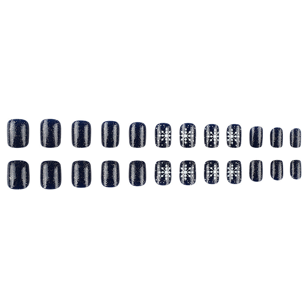 Saisonale Schneeflocken Nagelkunst Brehn