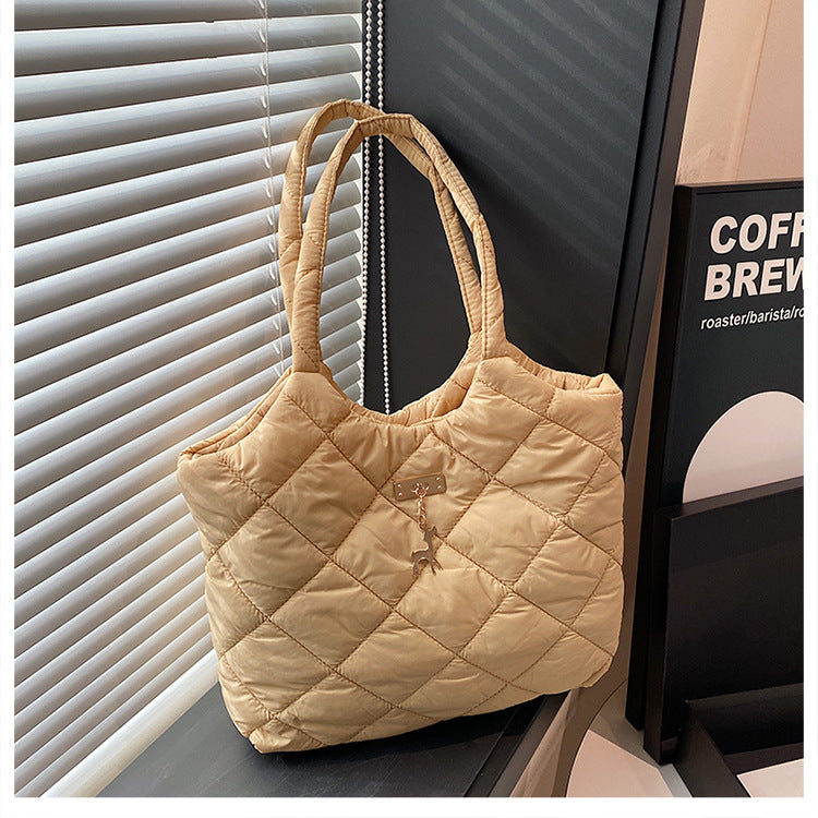 Stylische Stepp-Tragetasche Brehn
