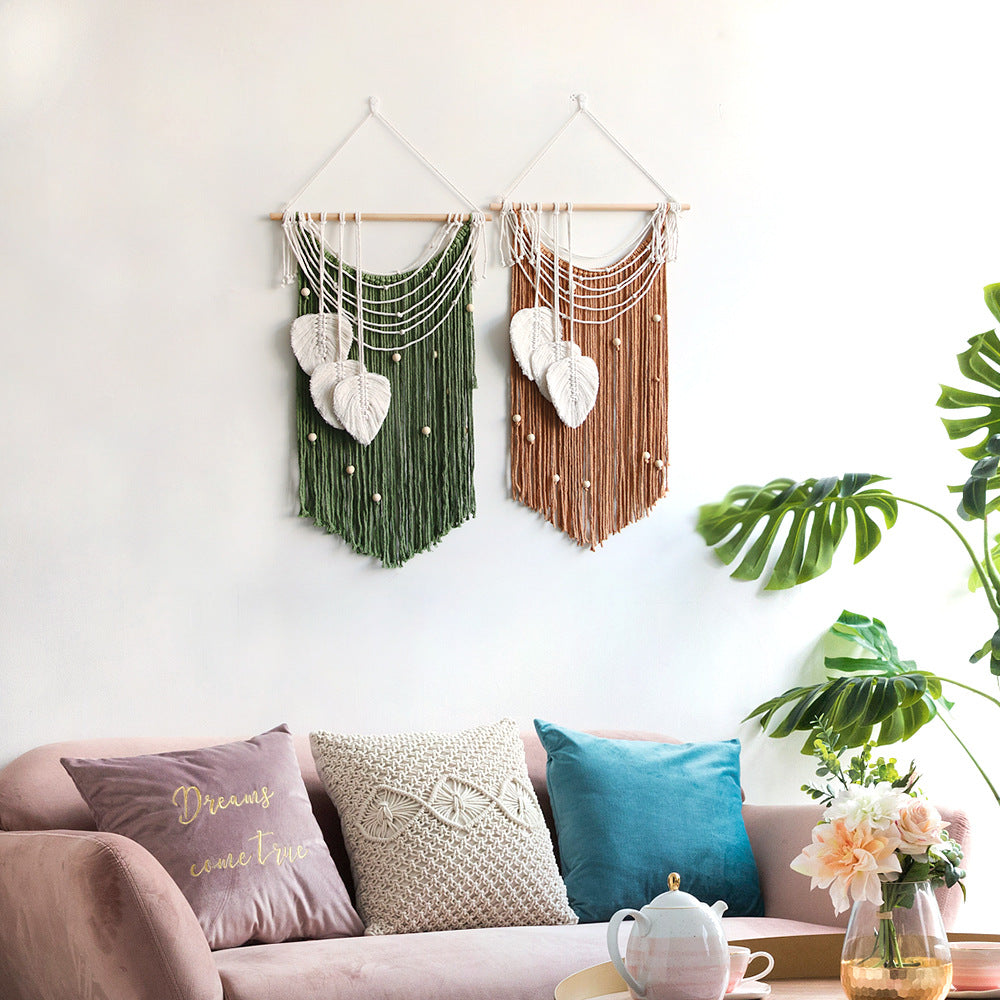 Künstlerischer Wandbe hang aus Makramee mit Herzen