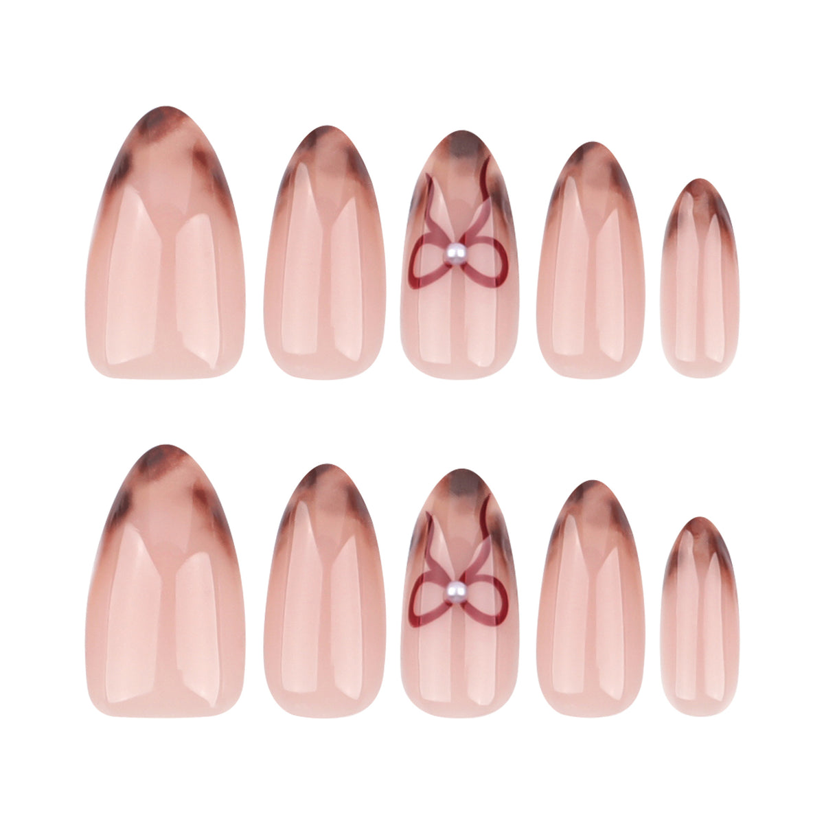 Kunstvolle Nagelkunst mit elegantem Blumenmotiv Brehn