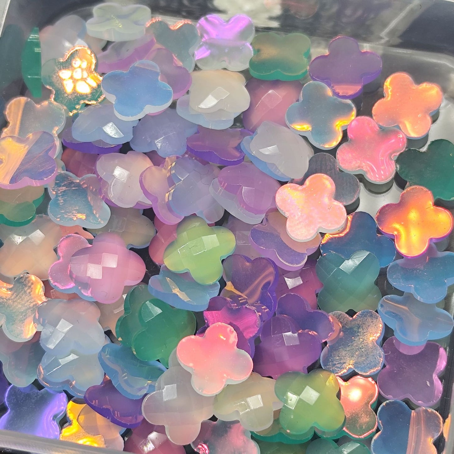 Schmuckhafte Acrylblüten Brehn