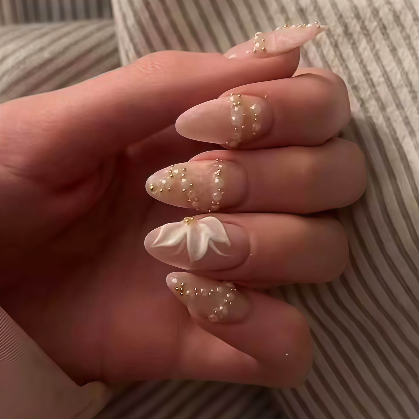 Elegante Blumennagelverbesserungen Brehn