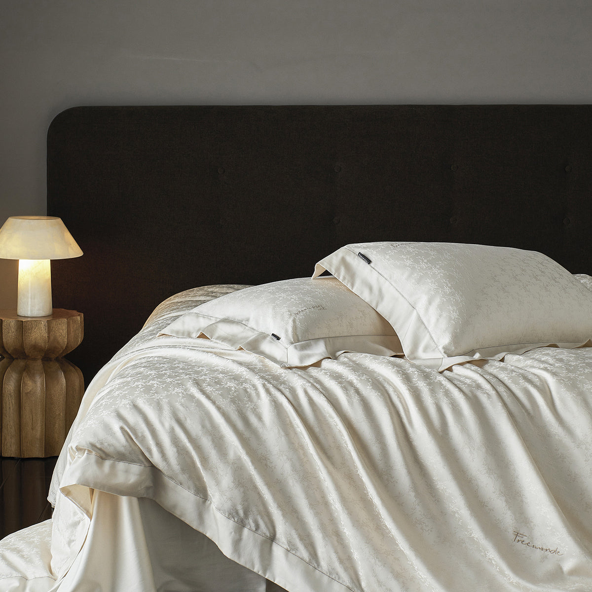 Premium-Bettwäschegarnitur mit feinem Jacquardmuster und Hotelverschluss Brehn