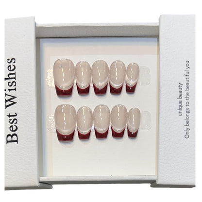 Künstlerisches Gel Press-On Nagelset mit eleganten französischen Spitzen Brehn