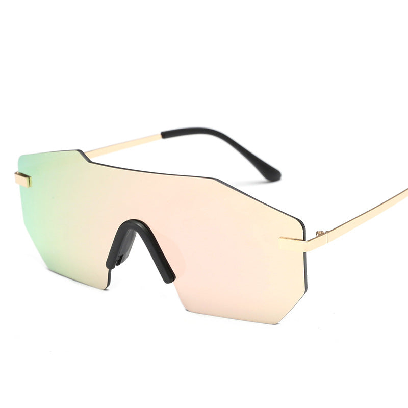 Damen Oversized-Sonnenbrille im futuristischen Design Brehn