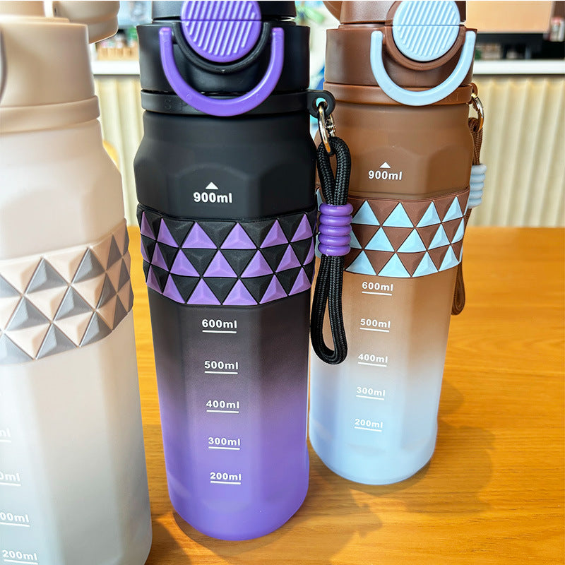 Damen Sportliche Wasserflasche mit praktischer Messskala Brehn