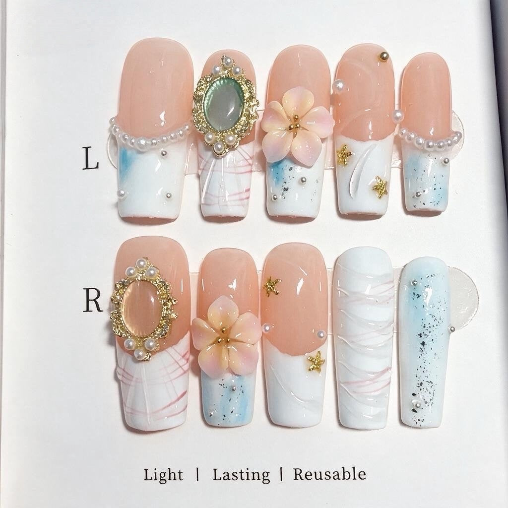 Blumenverzierte Press-On Nagelset