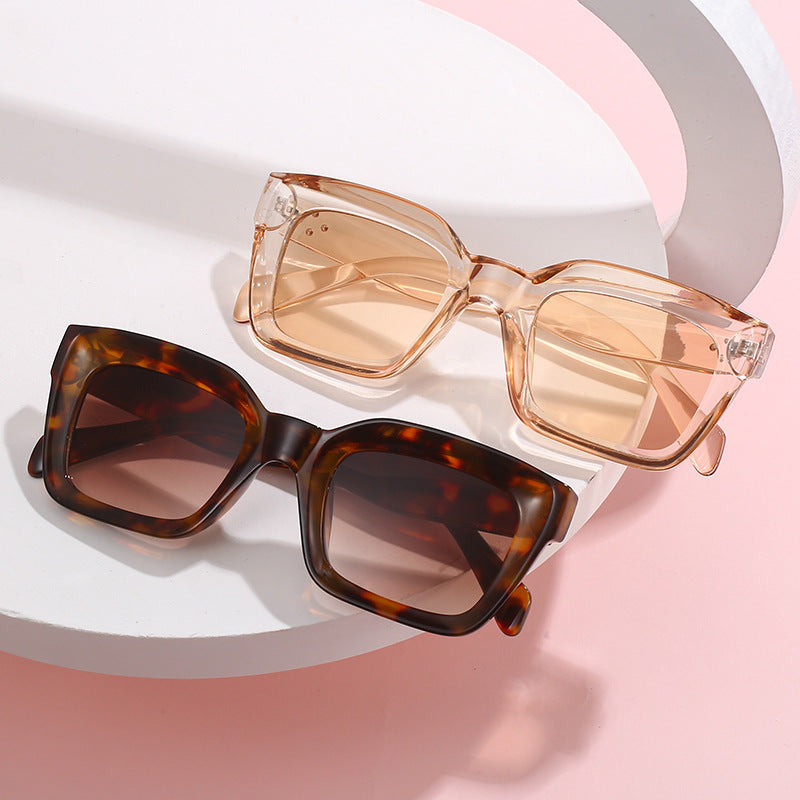 Damen modische quadratische Sonnenbrille mit elegantem, breitem Rahmen Brehn