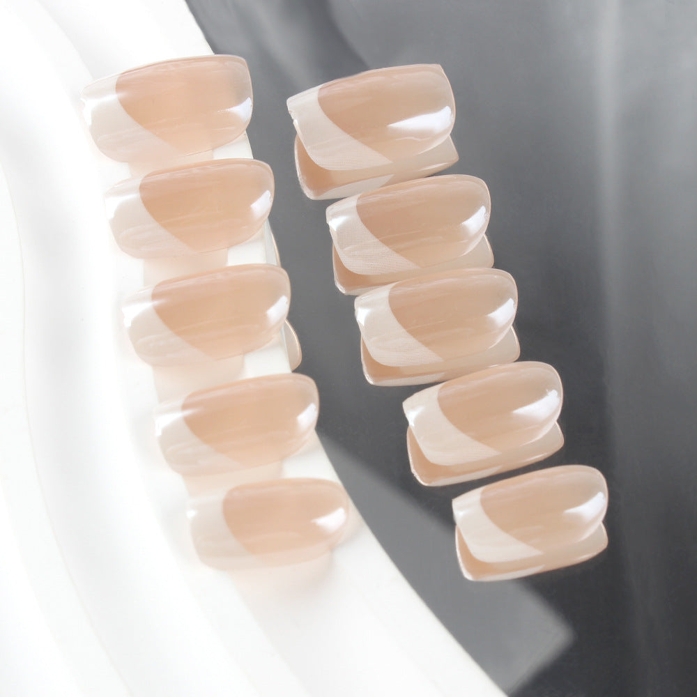 French Tip Press-On Nail Art Set Brehn
