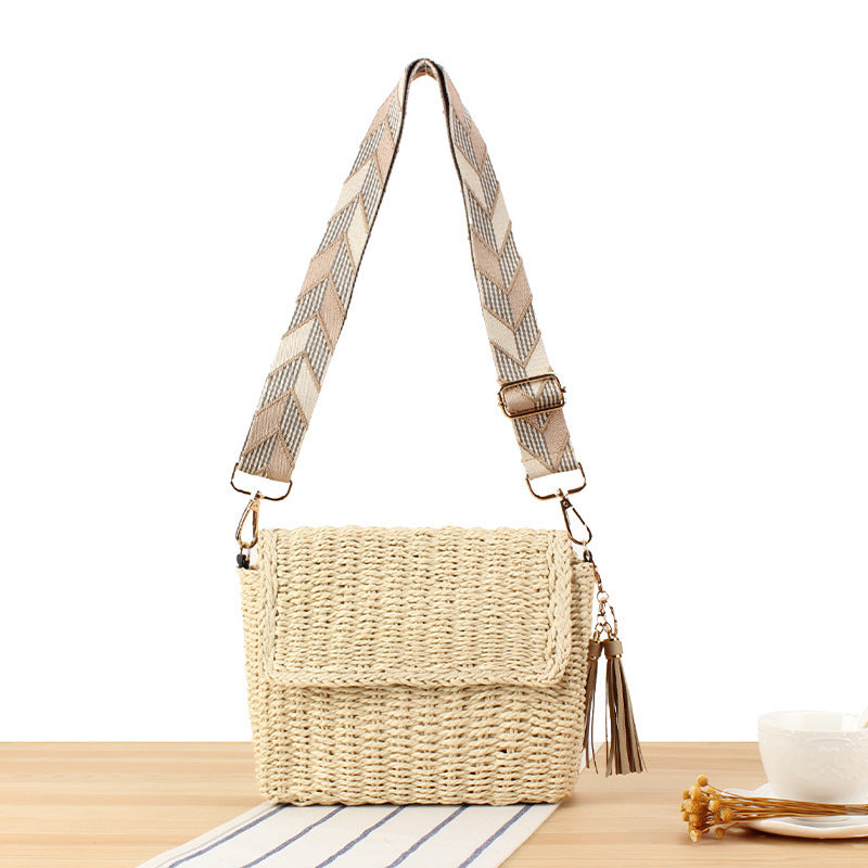 Schultertasche Aus Handgeknüpftem Naturmaterial mit Dekorativem Makramee Brehn